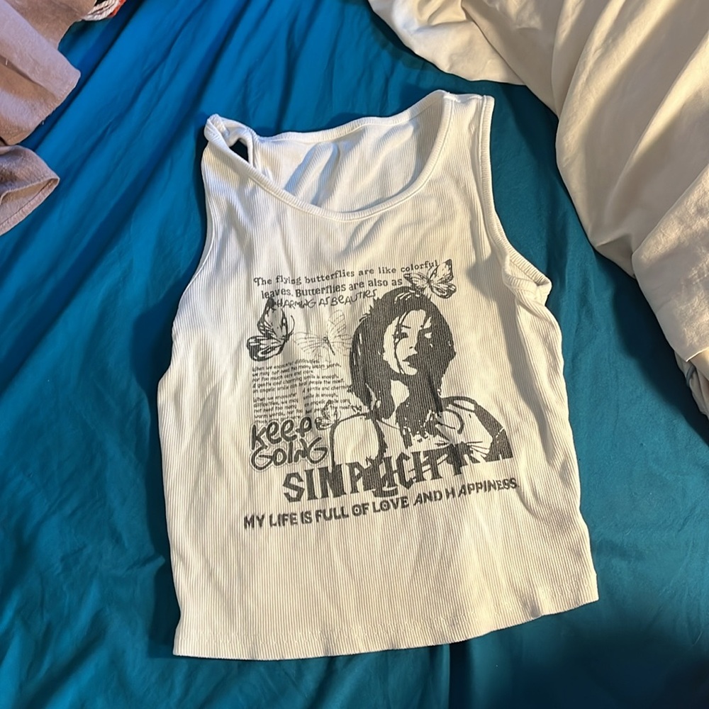 Small medium clothes - Picture 7 of 11